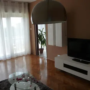 Noris Apartman